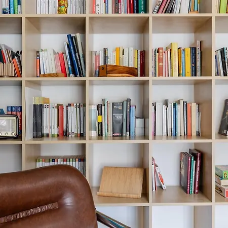 Guesthost - Bell'occhio Colorful With Parking Appartamento