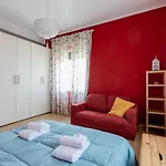 Apartament Guesthost - Bell'occhio Colorful With Parking *