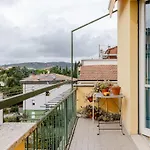Guesthost - Bell'occhio Colorful With Parking Apartament