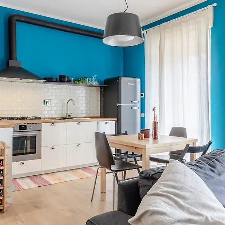Apartament Guesthost - Bell'occhio Colorful With Parking *