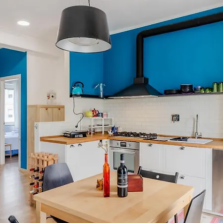 Guesthost - Bell'occhio Colorful With Parking Apartment Perugia