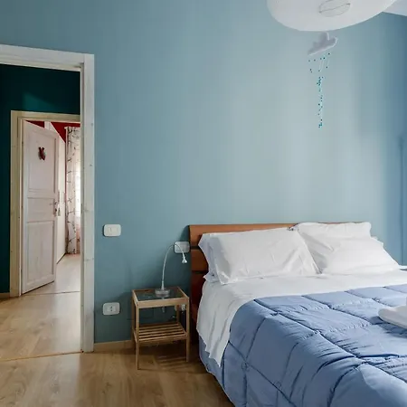 Guesthost - Bell'occhio Colorful With Parking شقة *