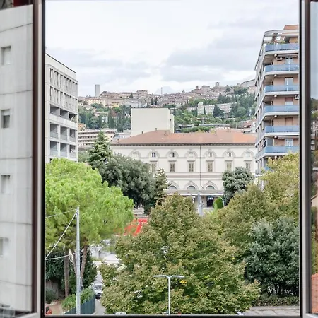Apartament Guesthost - Bell'occhio Colorful With Parking Perugia