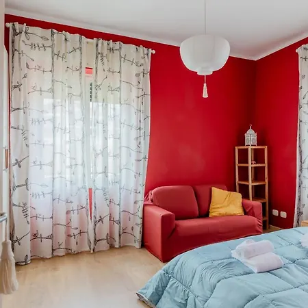 Apartment Guesthost - Bell'occhio Colorful With Parking