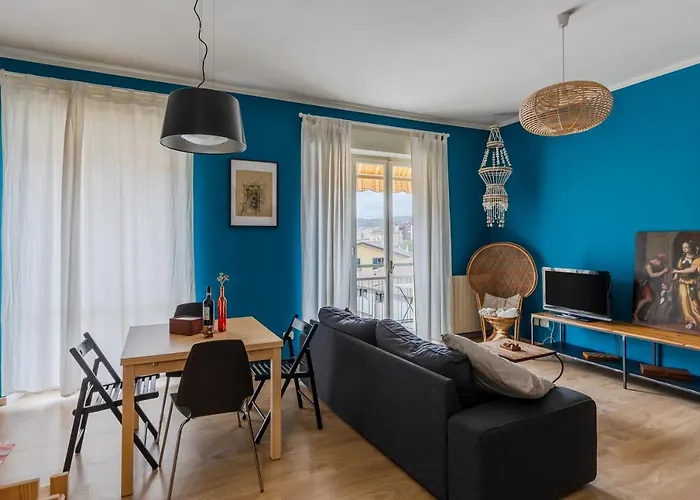 Guesthost - Bell'occhio Colorful With Parking *